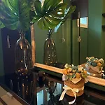 Apartament Blessings With Private Garden And Parking