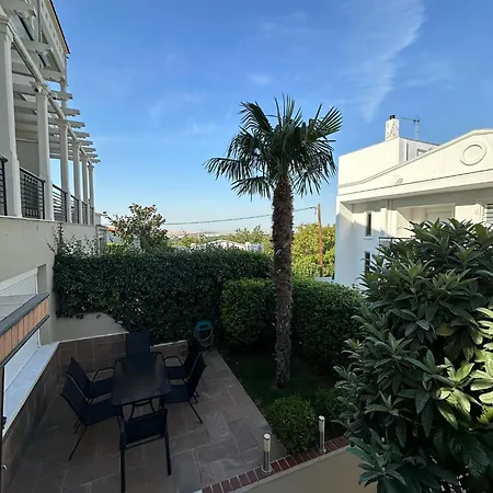 Blessings With Private Garden And Parking Apartment